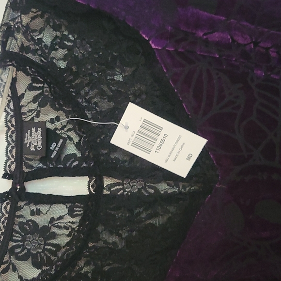 Hot Topic Nightmare Before Christmas Purple Velvet Burnout Dress NWT - Picture 4 of 7